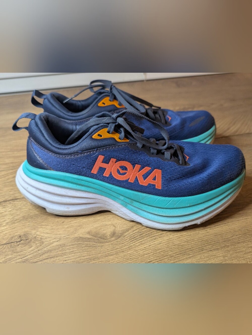 Hoka One One Bondi 8 Women's Running Sneakers, size 8.5B - Outer Space